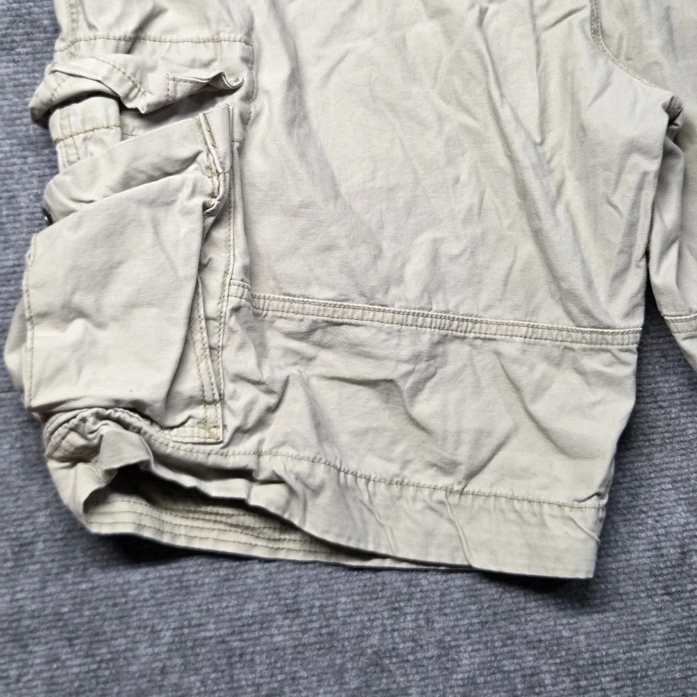 Levis Mens Tan Khaki Cotton Cargo Shorts Size 42 Multi Pocket Casual Y2K